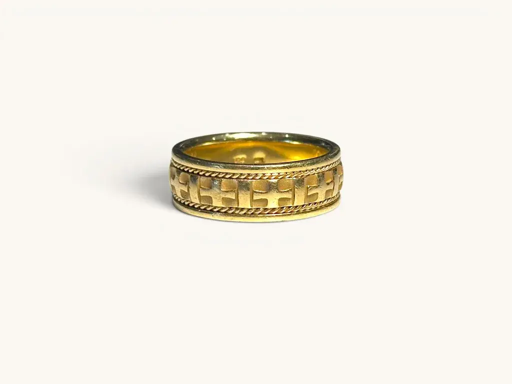 18K Gold Heraldic Cross Motif Band Ring